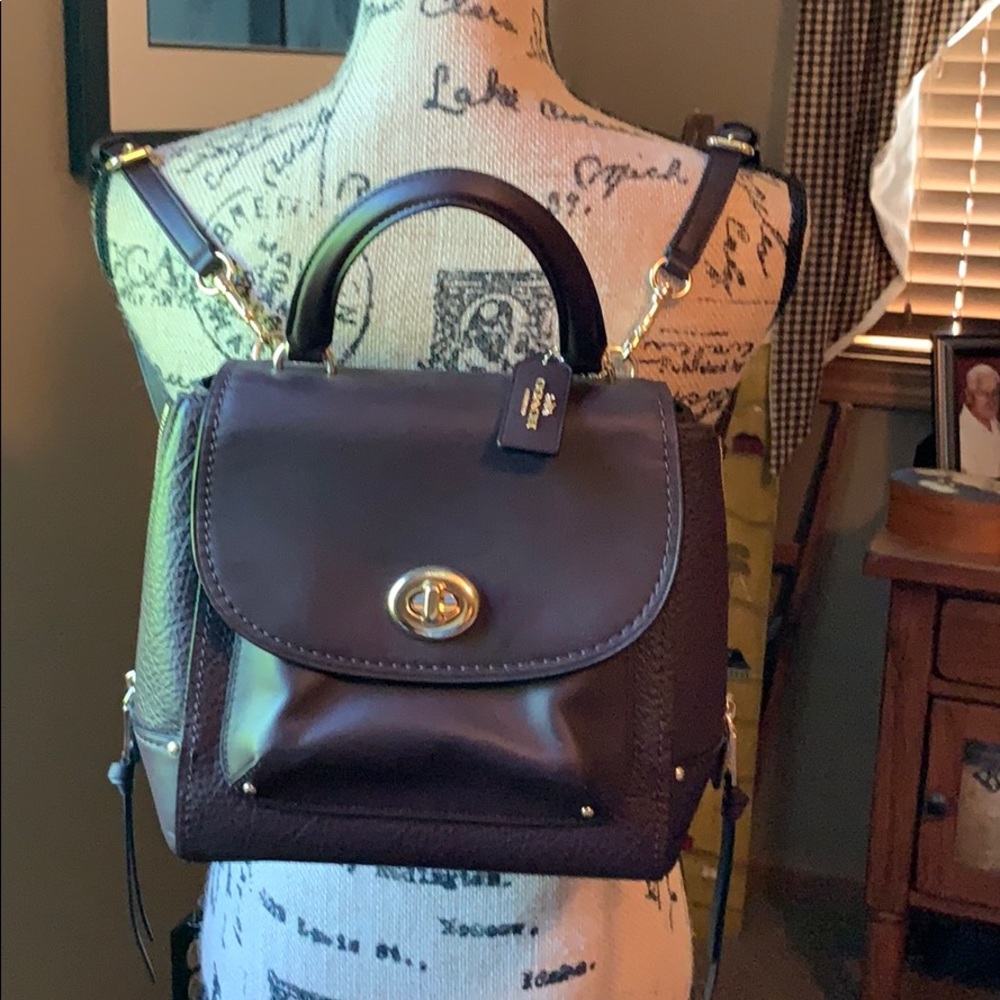 📚Coach convertible Bag & Wallet NWT💗